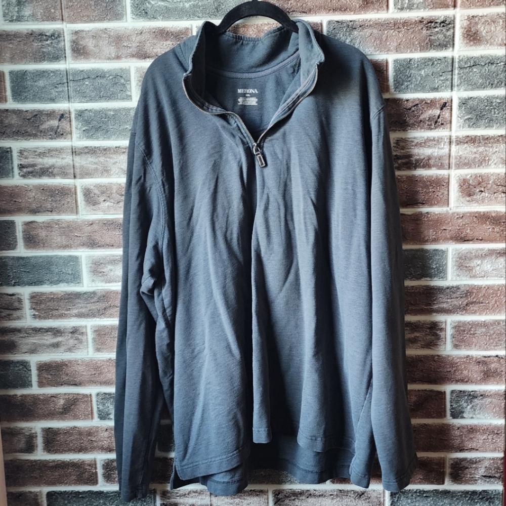 Men's quarter zip pullover